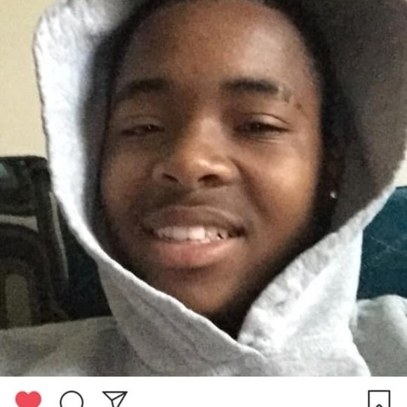 Meet your Posher, Devonte - Picture 1 of 1